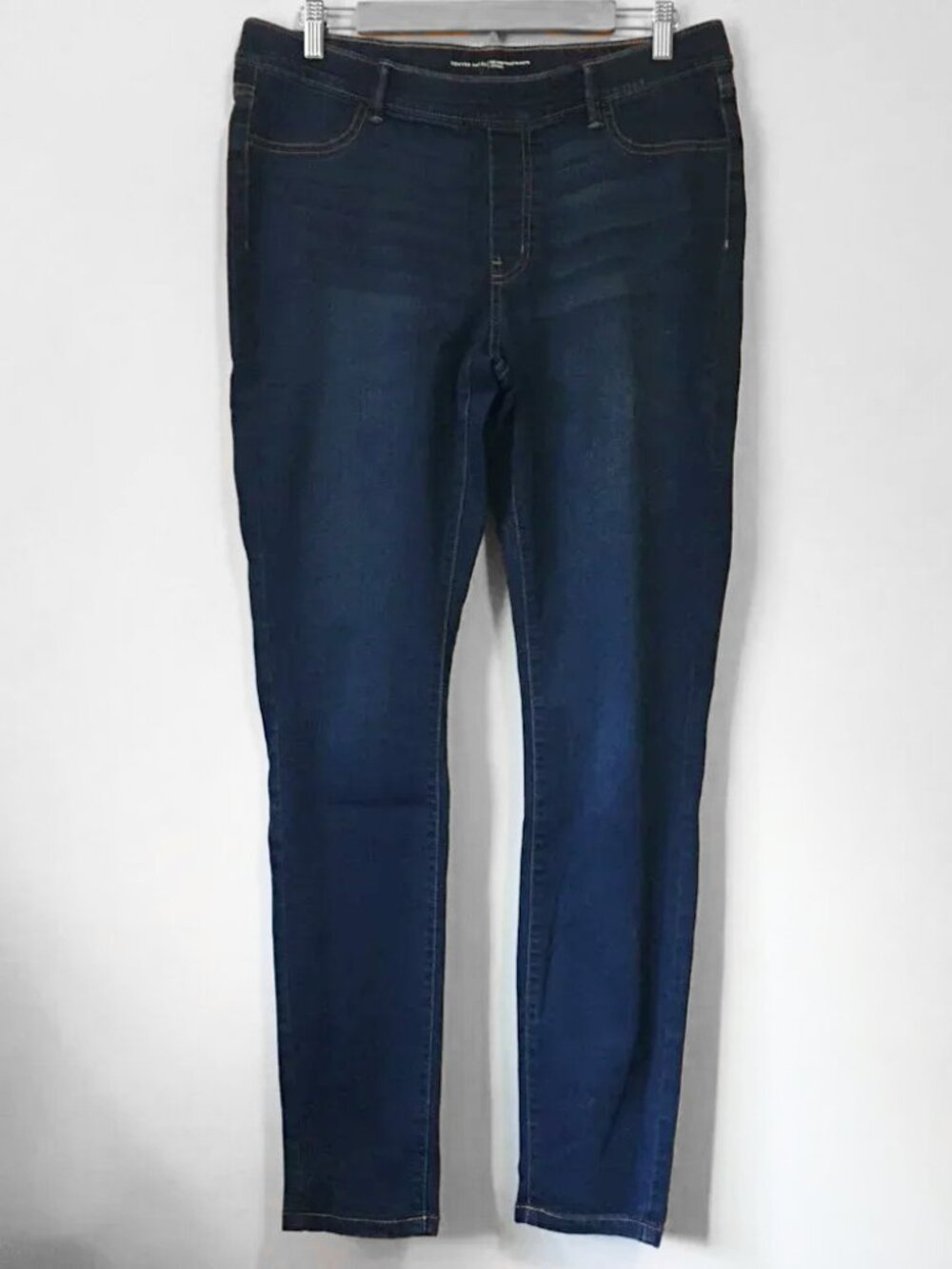 Denver Hayes Mid Rise Blue Jeggings Size 16x32  Stretch